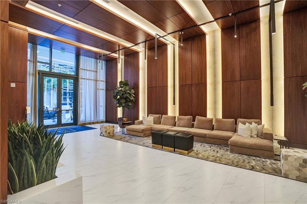 2960 NE 207 ST # 1205, AVENTURA FL 33180-1