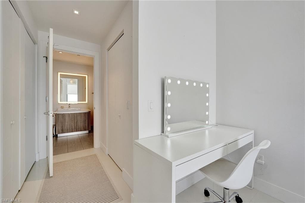 2960 NE 207 ST # 1205, AVENTURA FL 33180-42