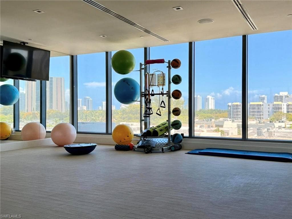 2960 NE 207 ST # 1205, AVENTURA FL 33180-10