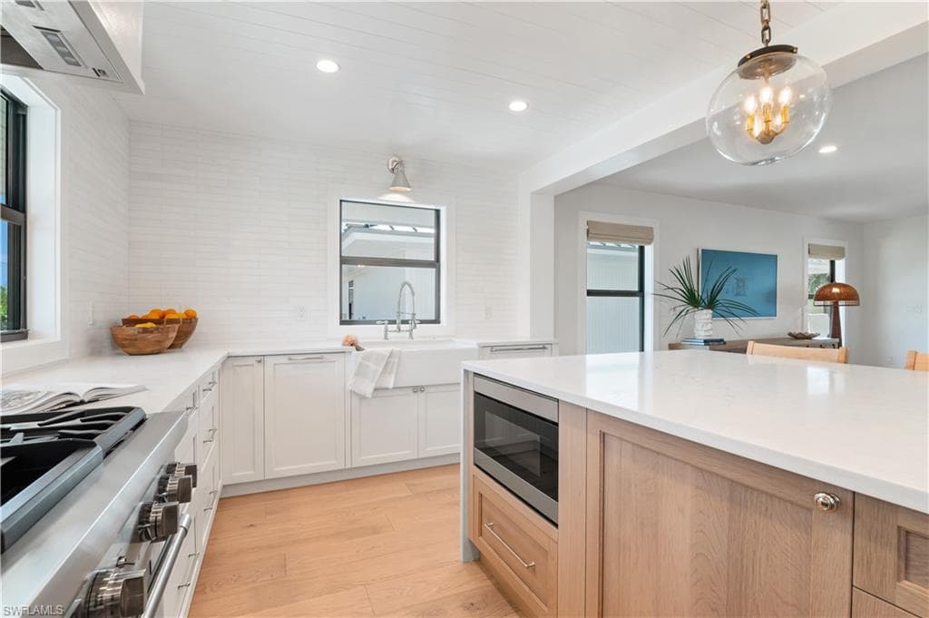 24 Beach Homes, CAPTIVA FL 33924-8