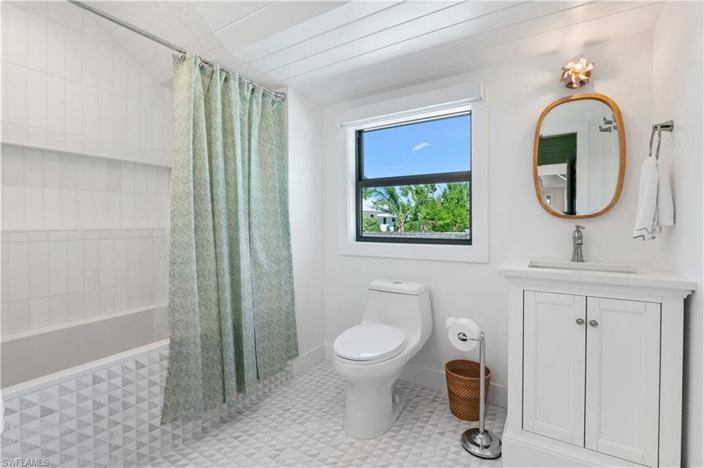 24 Beach Homes, CAPTIVA FL 33924-28