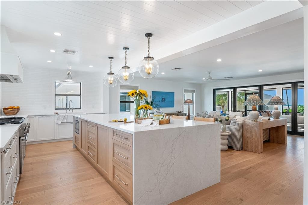 24 Beach Homes, CAPTIVA FL 33924-7
