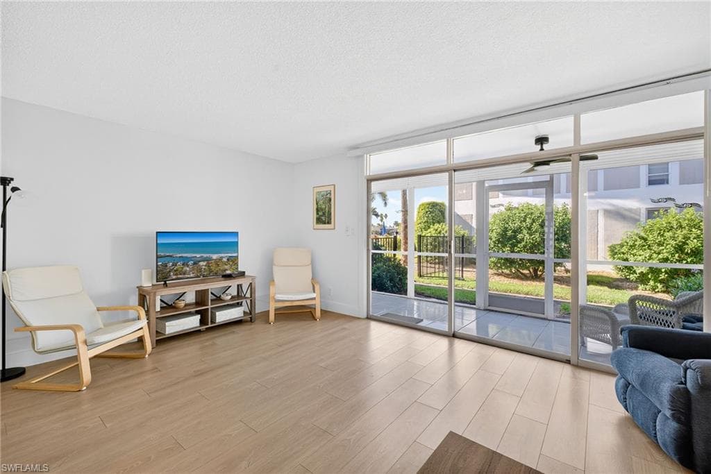 330 Tudor DR # 110, CAPE CORAL FL 33904-4