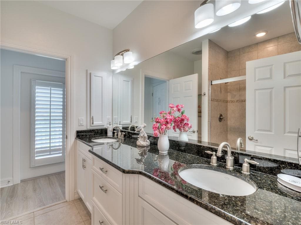 282/276 Delmar AVE, FORT MYERS BEACH FL 33931-37