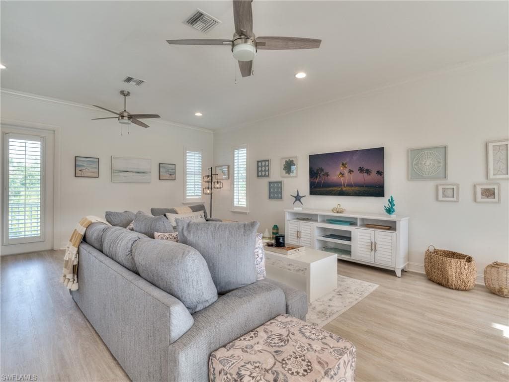 282/276 Delmar AVE, FORT MYERS BEACH FL 33931-30