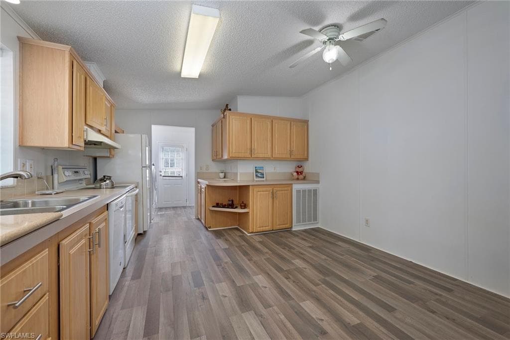 276 Grosbeak LN # 276, NAPLES FL 34114-3