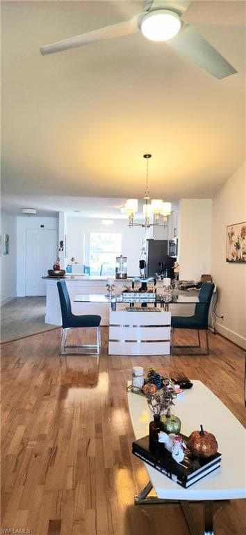 1330 Derbyshire CT # E203, NAPLES FL 34116-10