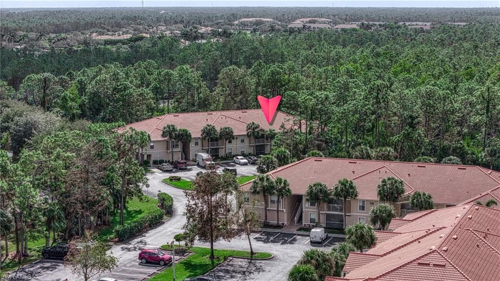 8290 Ibis Club LN # 902, NAPLES FL 34104-1
