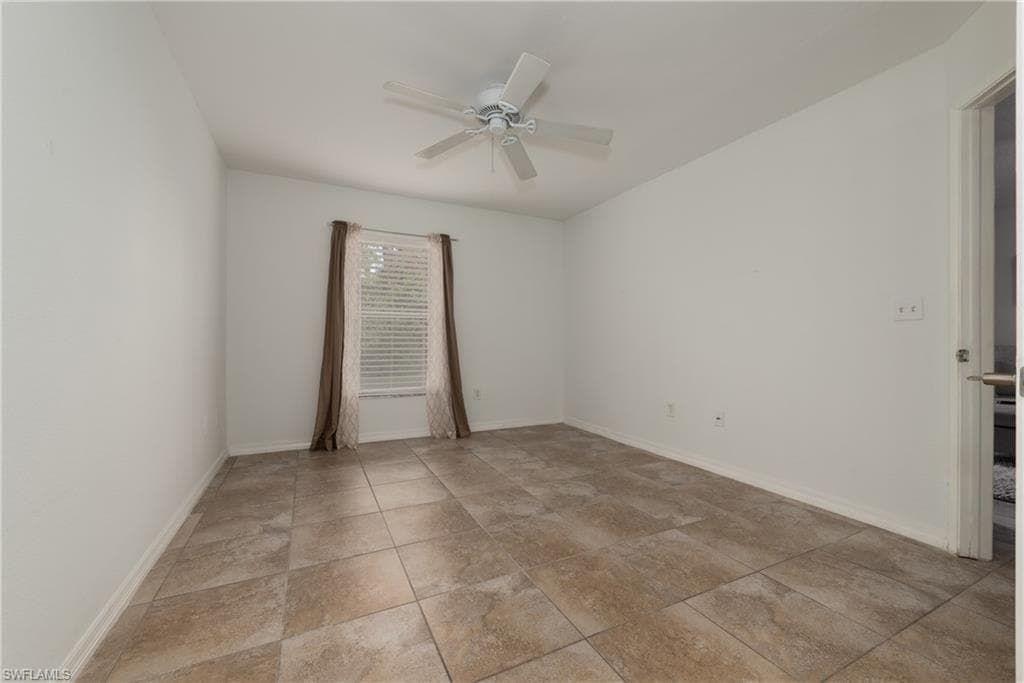 8290 Ibis Club LN # 902, NAPLES FL 34104-16