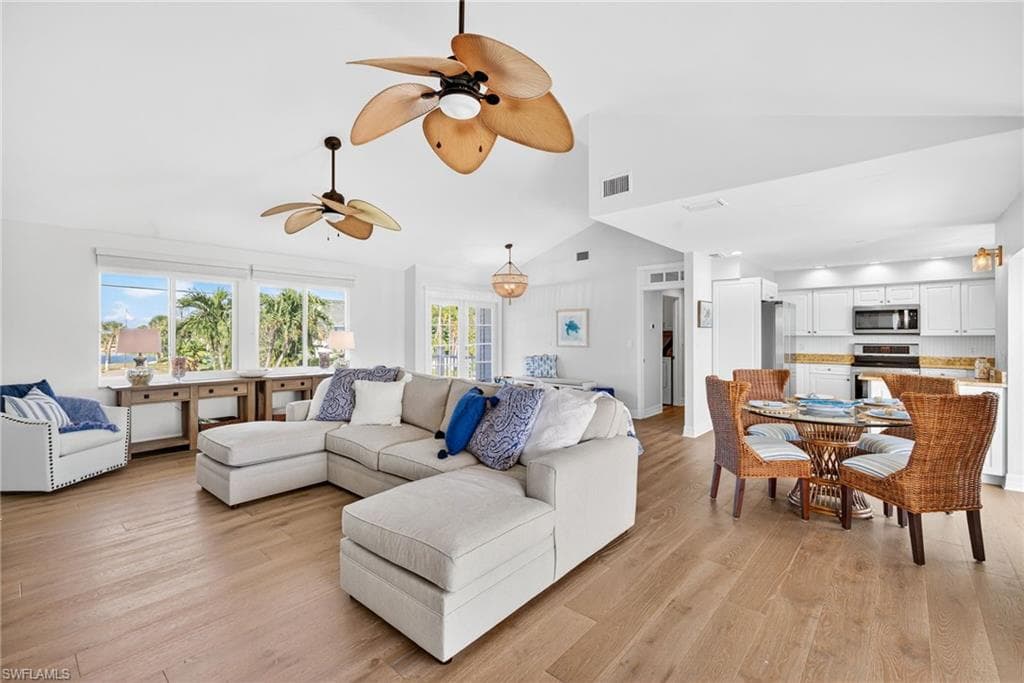 3311 Twin Lakes LN, SANIBEL FL 33957-3