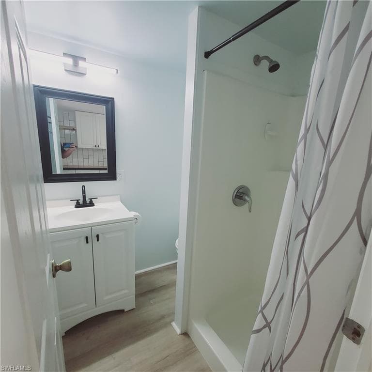 26222 Earl RD, BONITA SPRINGS FL 34135-15