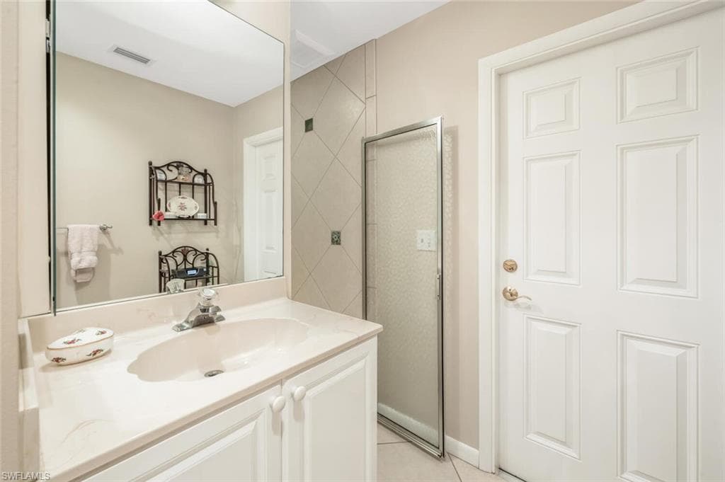 761 Pine Vale DR, NAPLES FL 34104-16