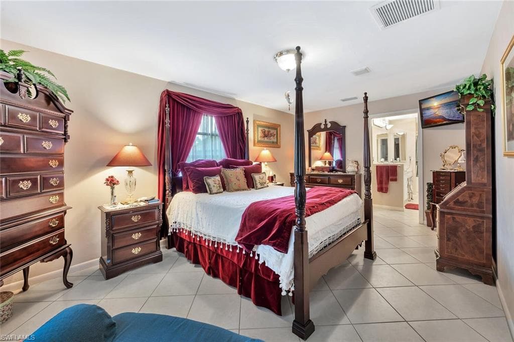 761 Pine Vale DR, NAPLES FL 34104-14