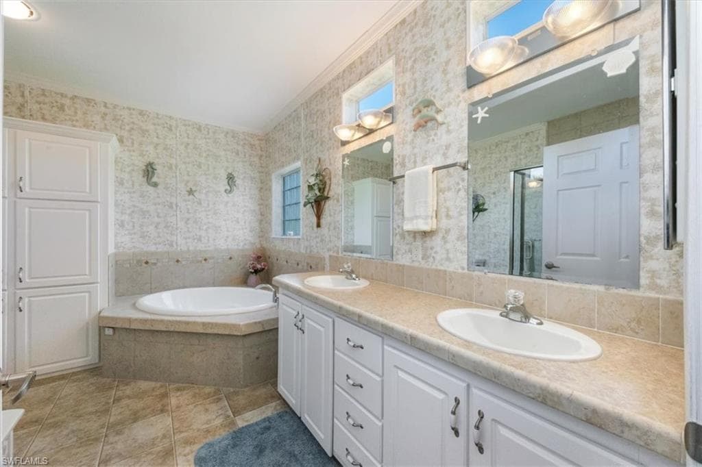 27268 Bourbonniere DR, BONITA SPRINGS FL 34135-12