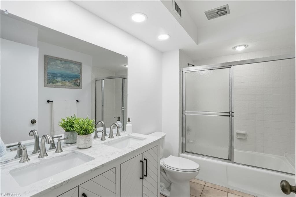 126 Pinebrook DR, FORT MYERS FL 33907-16