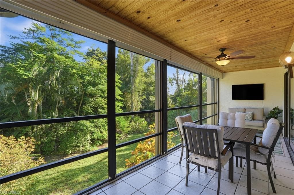 126 Pinebrook DR, FORT MYERS FL 33907-19