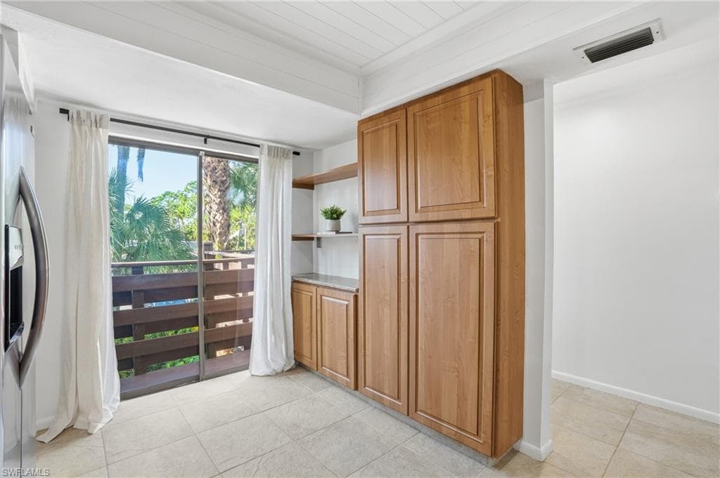 126 Pinebrook DR, FORT MYERS FL 33907-10