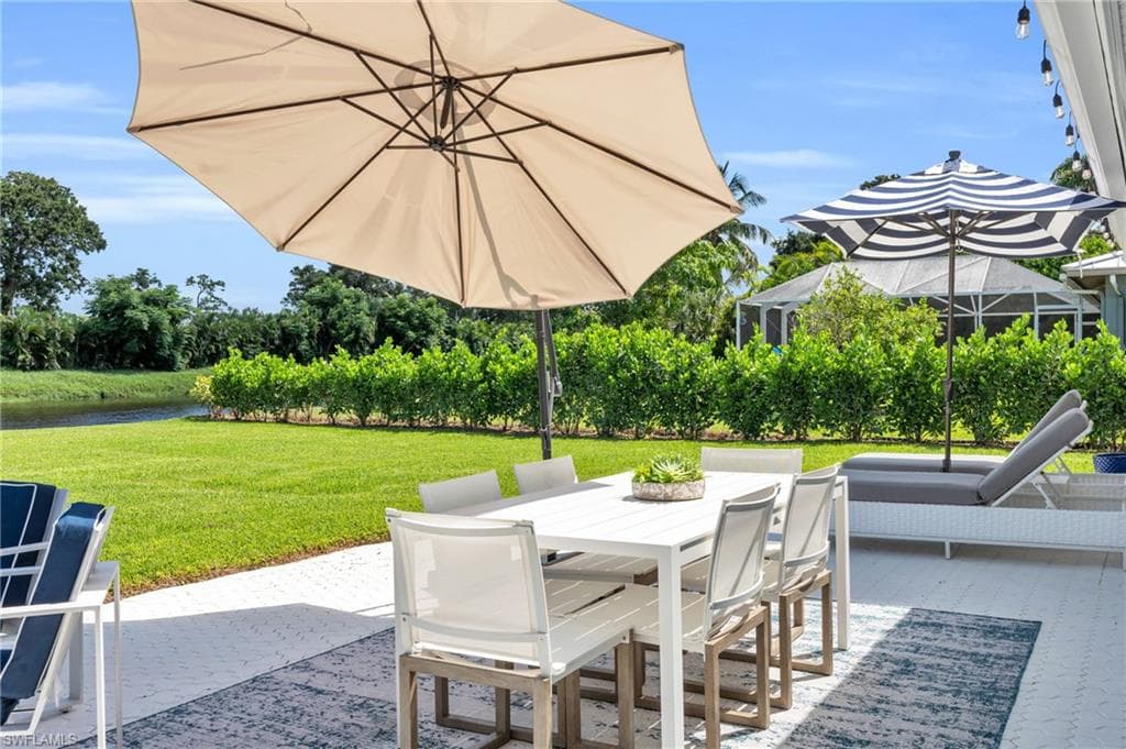 2649 Longboat DR, NAPLES FL 34104-22