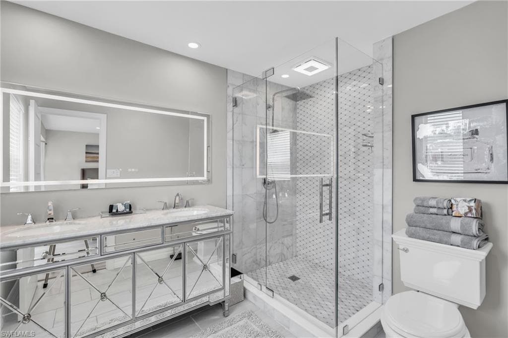 2649 Longboat DR, NAPLES FL 34104-16