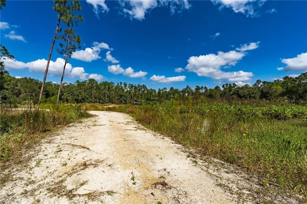 1065 Sanctuary RD, NAPLES FL 34120-25