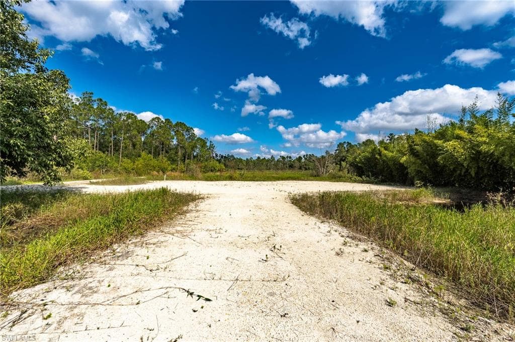 1065 Sanctuary RD, NAPLES FL 34120-19