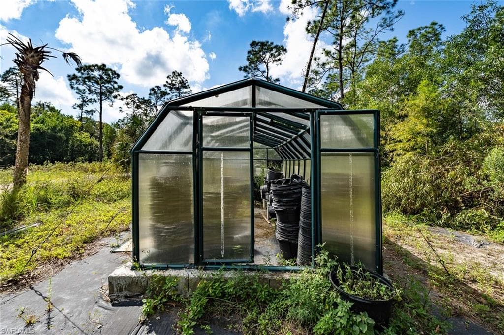 1065 Sanctuary RD, NAPLES FL 34120-23