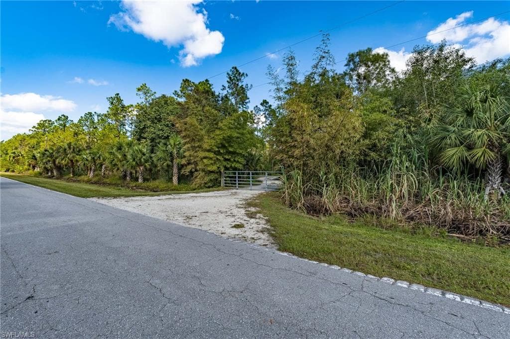 1065 Sanctuary RD, NAPLES FL 34120-29