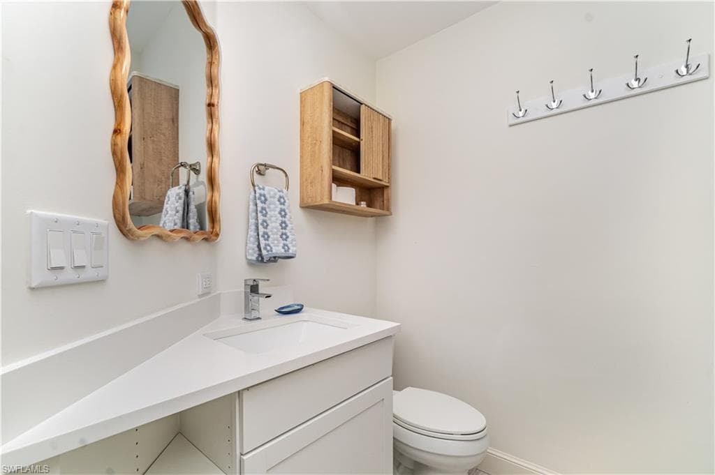 473 12th AVE S # B11, NAPLES FL 34102-9
