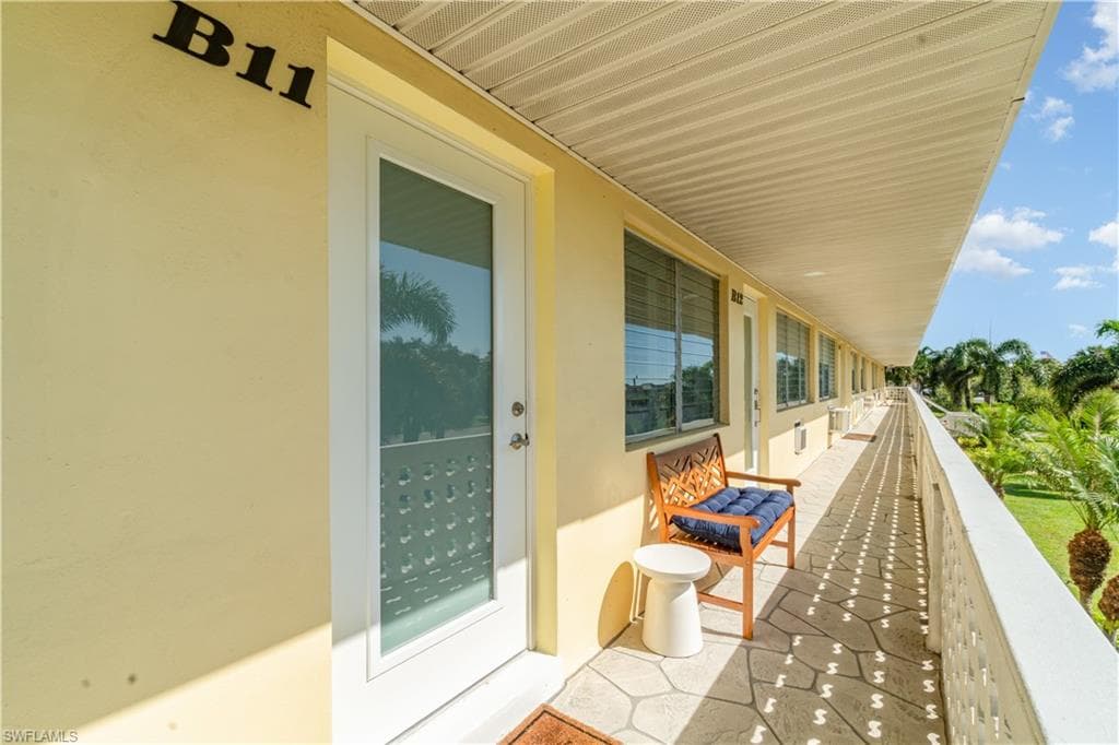 473 12th AVE S # B11, NAPLES FL 34102-14