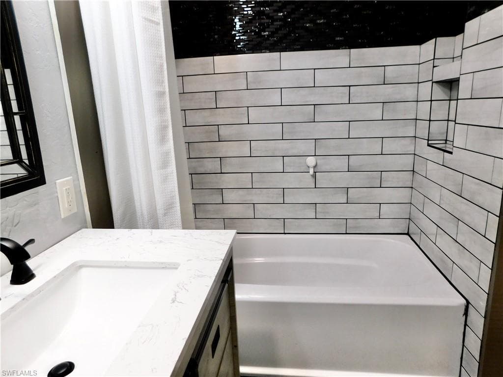 16990 Laurelin CT-10