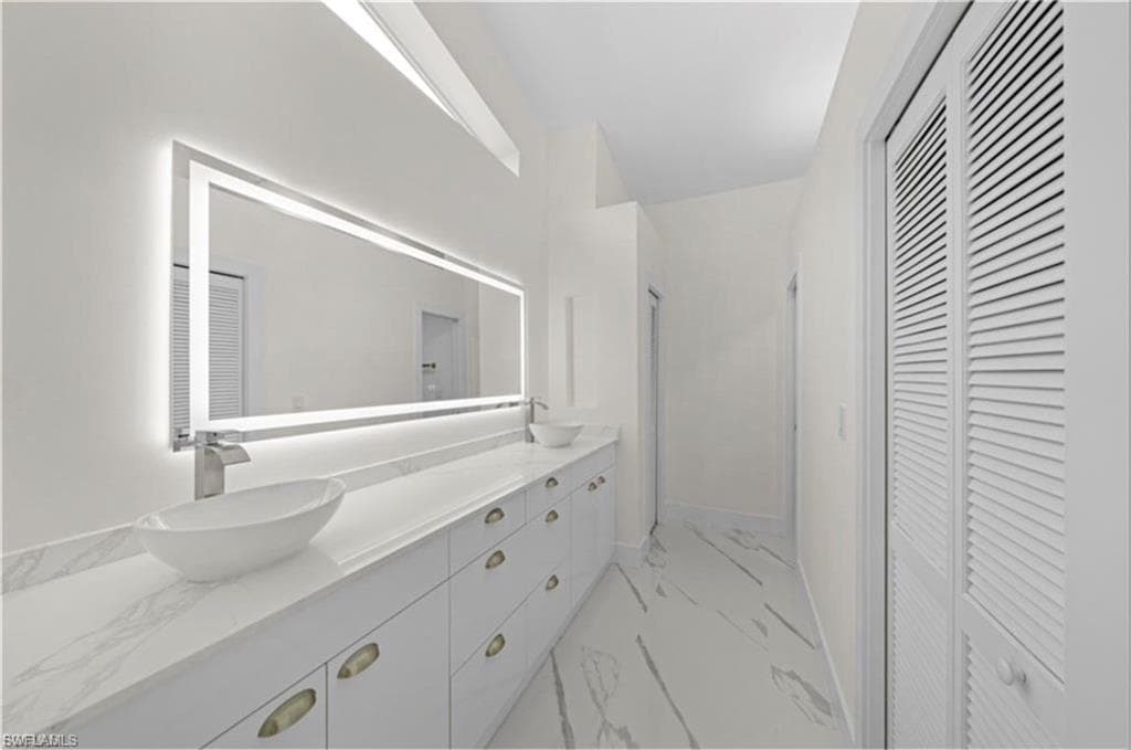 3832 Sabal Springs BLVD, NORTH FORT MYERS FL 33917-17