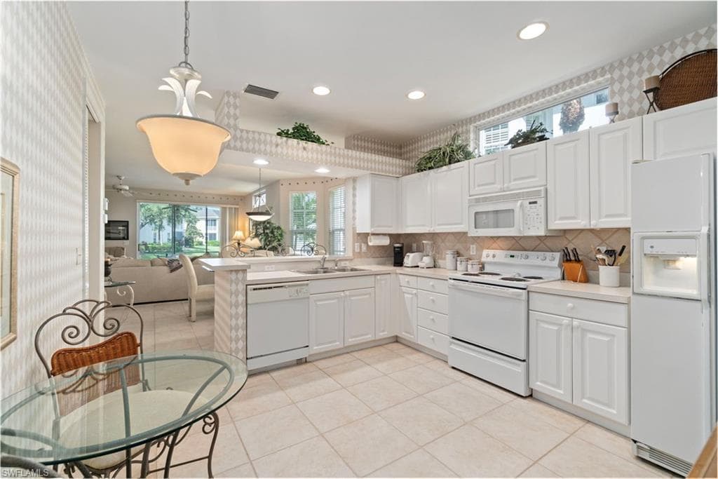 3412 Pointe Creek CT # 102, BONITA SPRINGS FL 34134-15