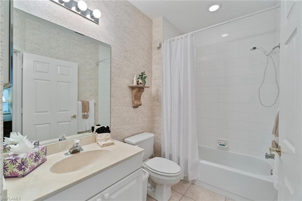 3412 Pointe Creek CT # 102, BONITA SPRINGS FL 34134-27
