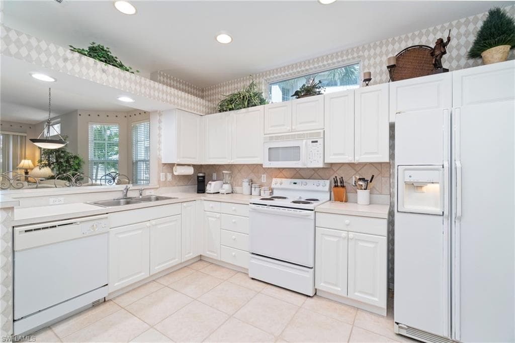 3412 Pointe Creek CT # 102, BONITA SPRINGS FL 34134-17