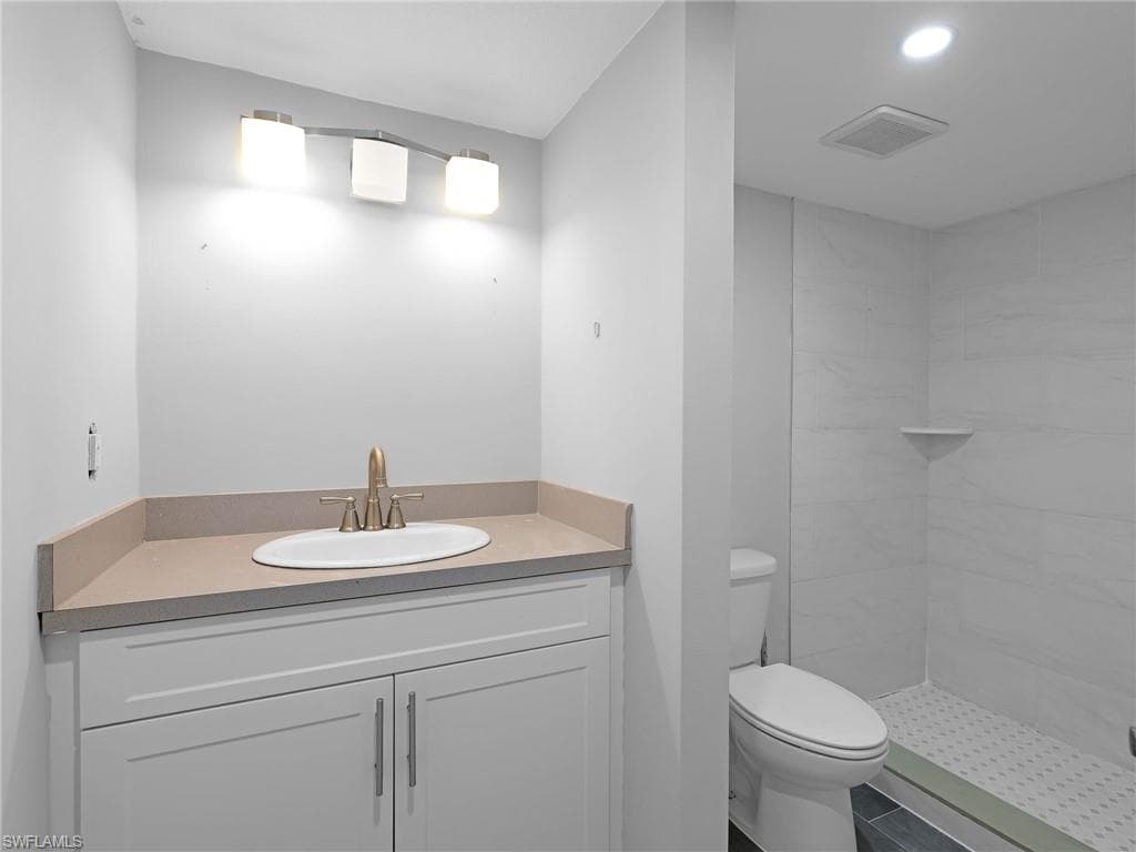 3704 Broadway # 208, FORT MYERS FL 33901-16