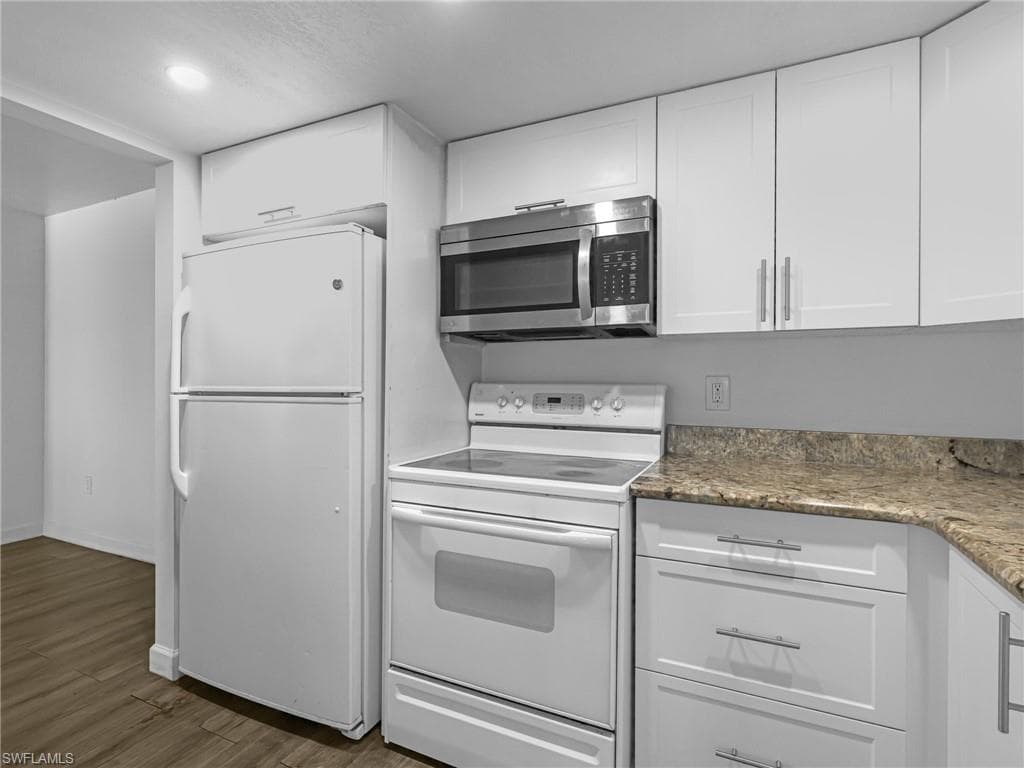 3704 Broadway # 208, FORT MYERS FL 33901-13