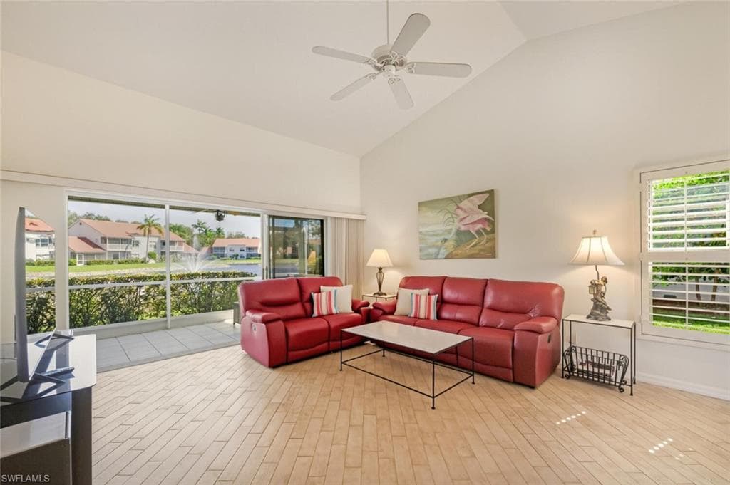 636 Windsor SQ # 102, NAPLES FL 34104-2