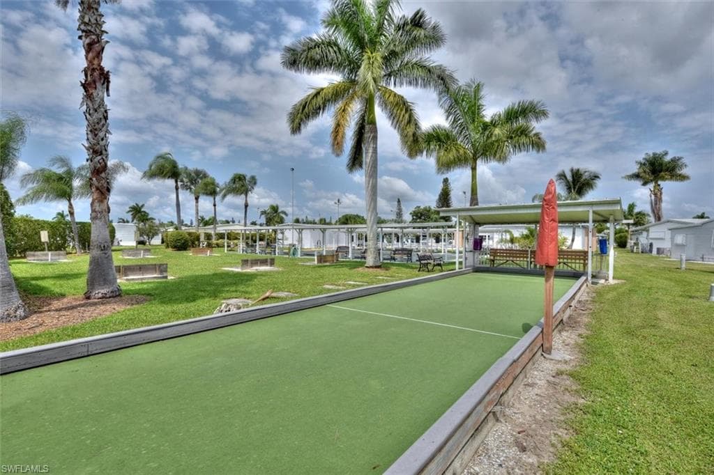 102 Elise DR, FORT MYERS FL 33908-22