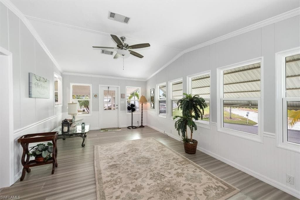 102 Elise DR, FORT MYERS FL 33908-2