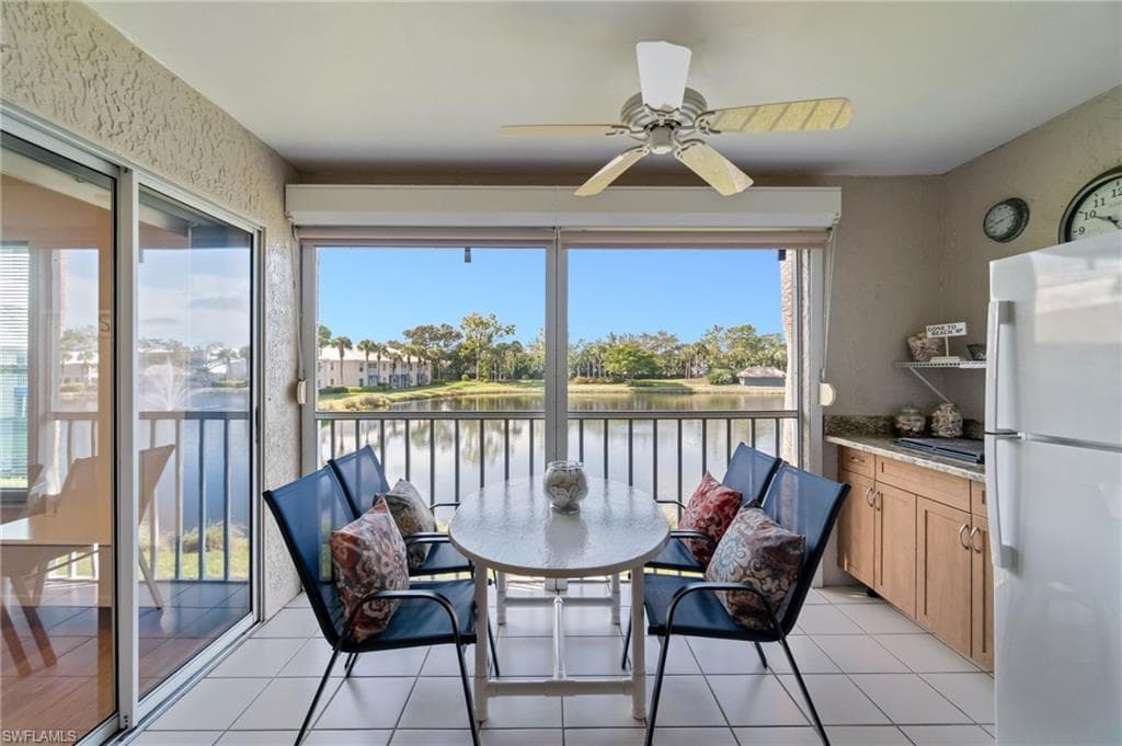 834 Gulf Pavilion DR # 201, NAPLES FL 34108-15