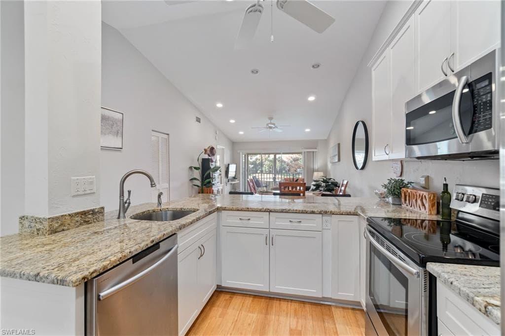 834 Gulf Pavilion DR # 201, NAPLES FL 34108-6