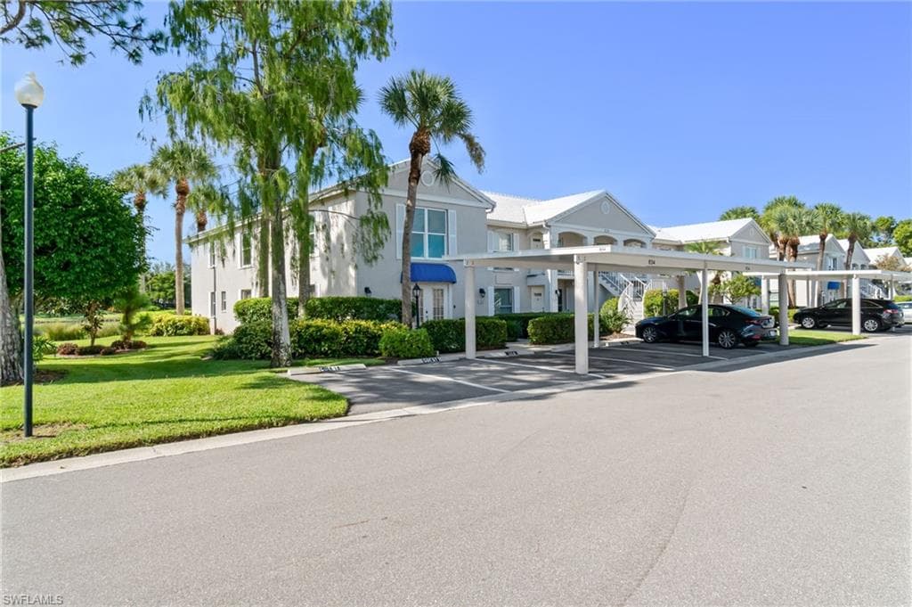 834 Gulf Pavilion DR # 201, NAPLES FL 34108-35