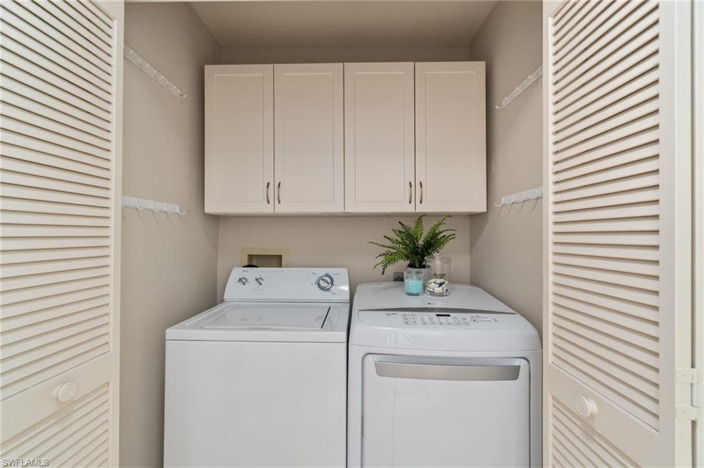 834 Gulf Pavilion DR # 201, NAPLES FL 34108-27