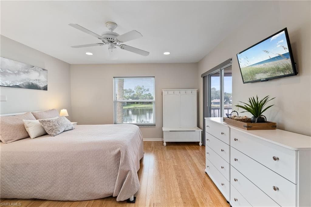 834 Gulf Pavilion DR # 201, NAPLES FL 34108-19