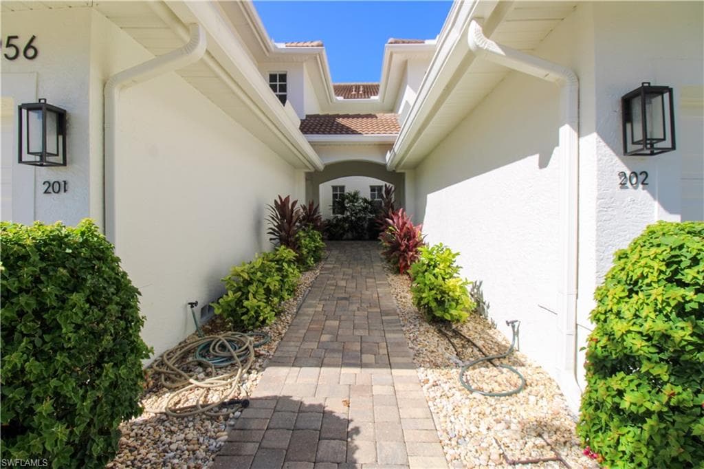 26956 Montego Pointe CT # 201, BONITA SPRINGS FL 34134-7