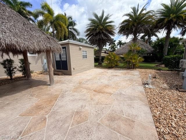 5205 Pineland Daisy TRL, FORT MYERS FL 33905-7