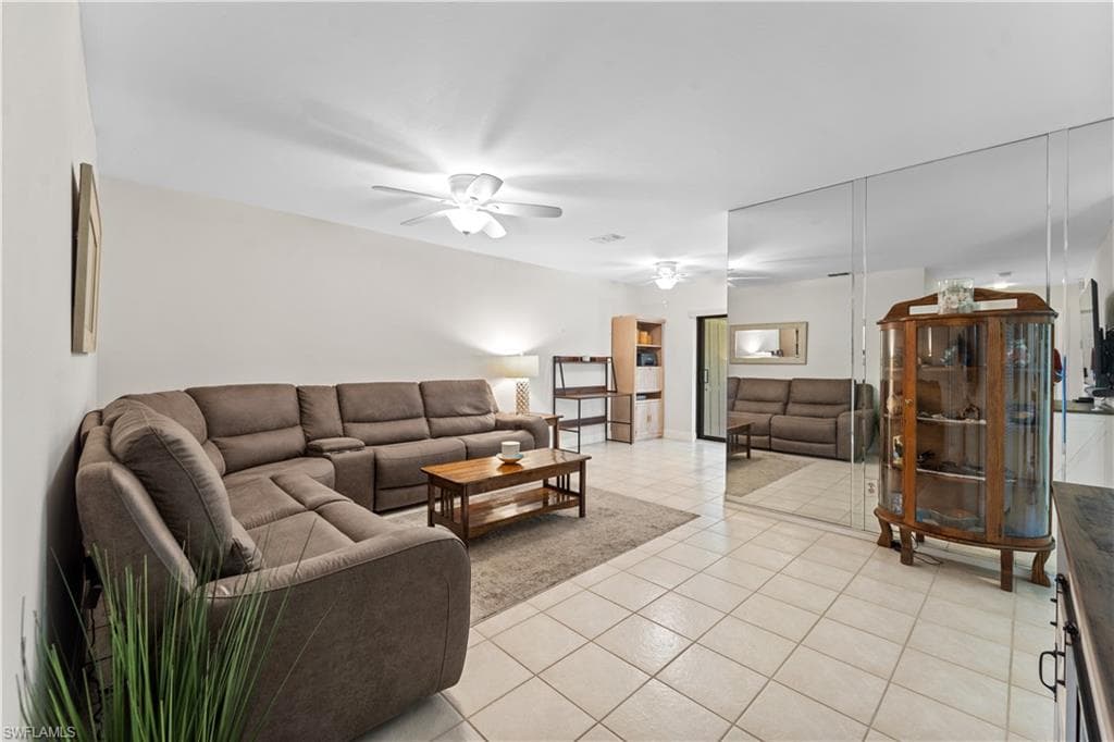 8336 Charter Club CIR # 5, FORT MYERS FL 33919-5