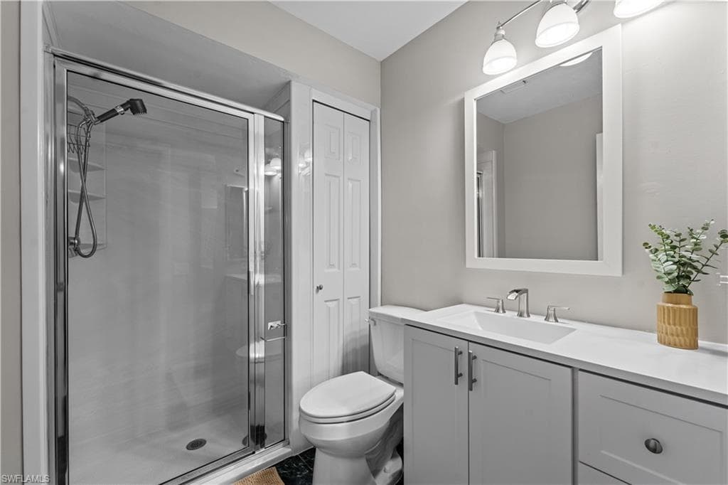 8336 Charter Club CIR # 5, FORT MYERS FL 33919-18