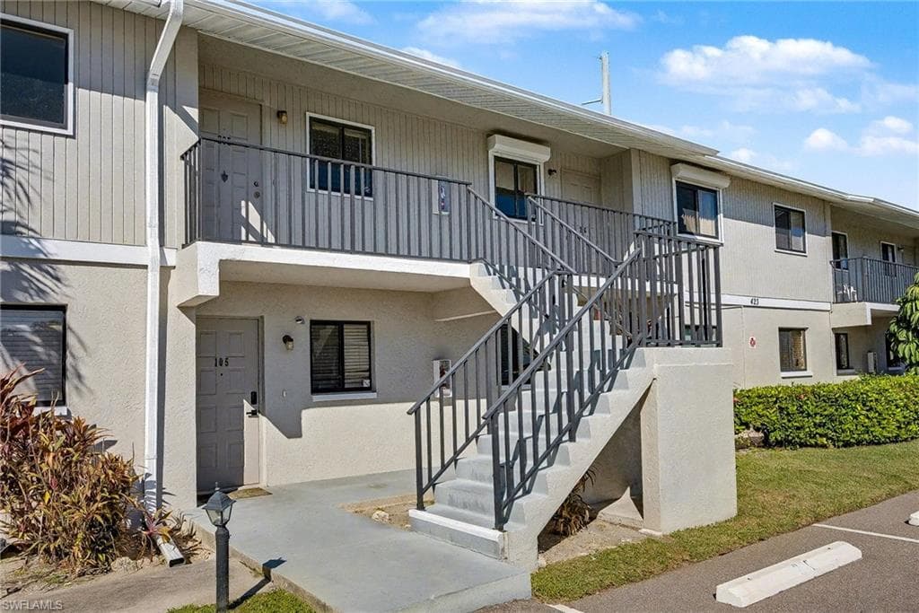 423 Cape Coral PKWY W 206-2
