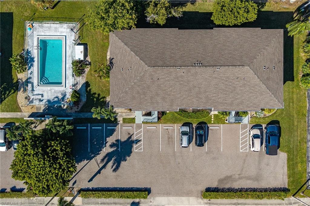 423 Cape Coral PKWY W 206-29